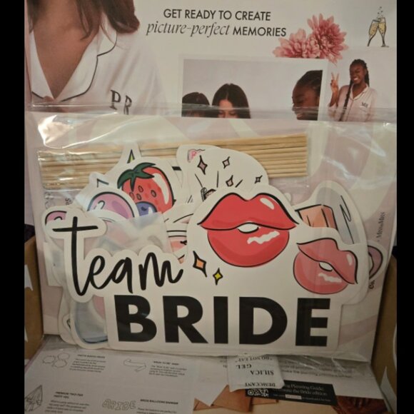 It's party time Miss to Mrs Bridal box. - Picture 12 of 12